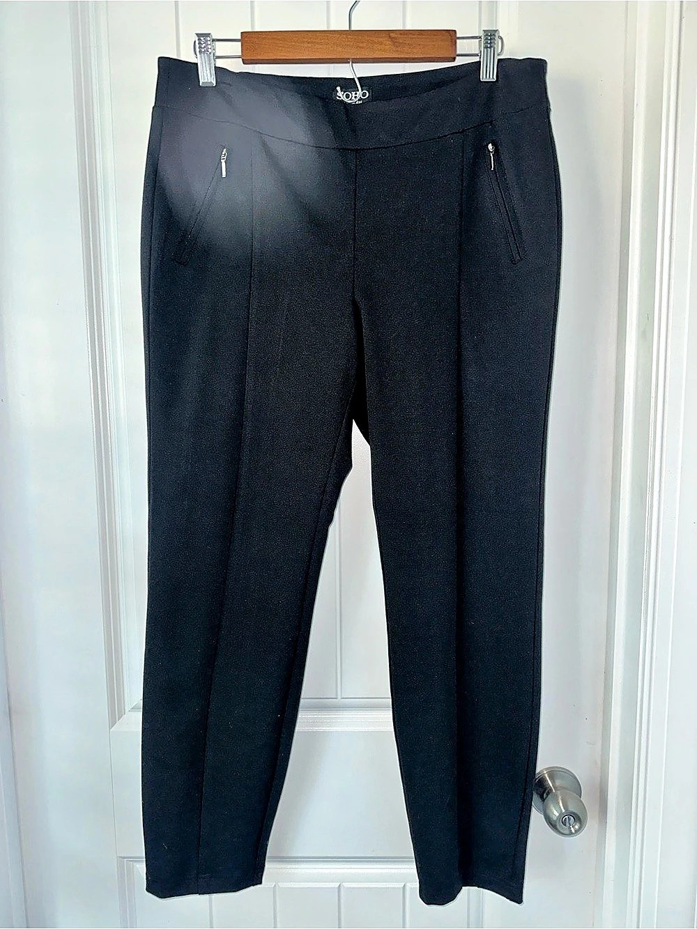 SOHO Pull-On Pants Ankle Pants